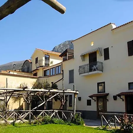Reale Wine Frühstückspension Tramonti
