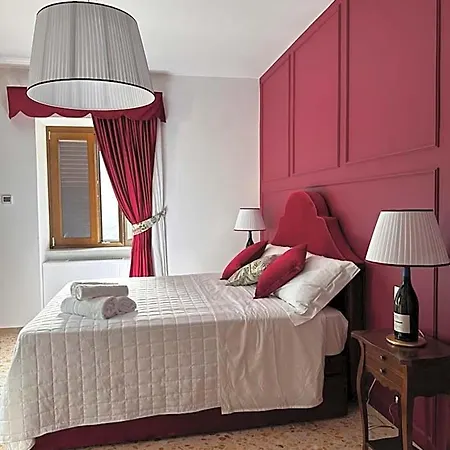 Reale Wine Frühstückspension 4*